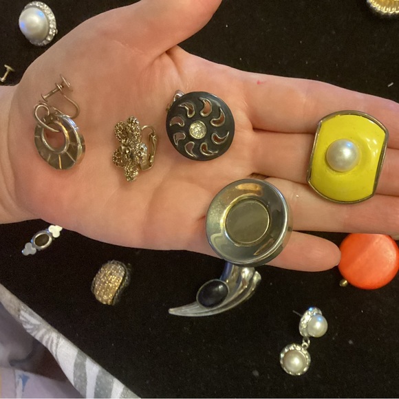 Vintage single earrings - Picture 7 of 9